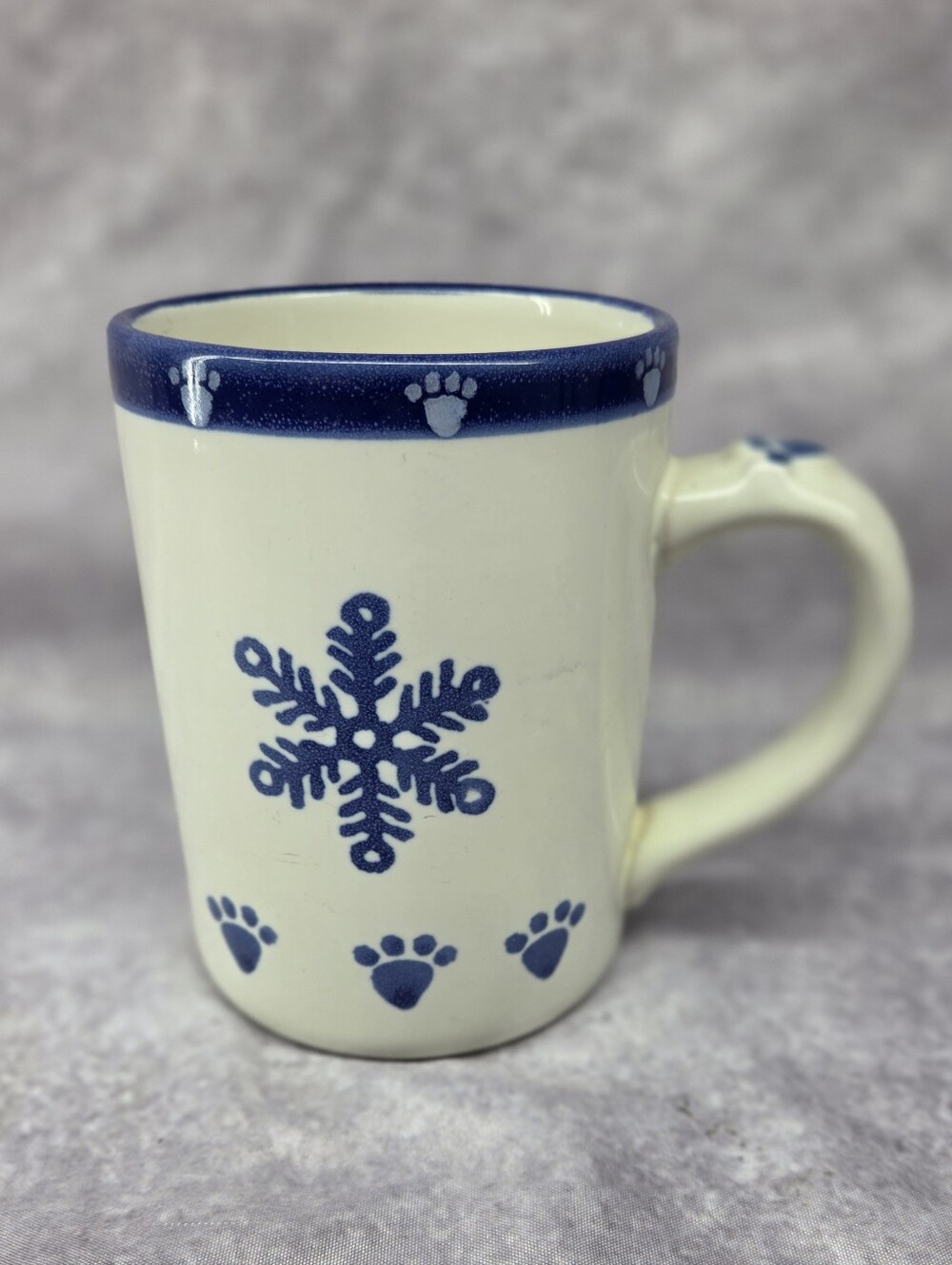 Dog Paw Mug Large 5 " H 3.25 Dia Snowflakes Ceramic Coffee Tea Winter Blue White